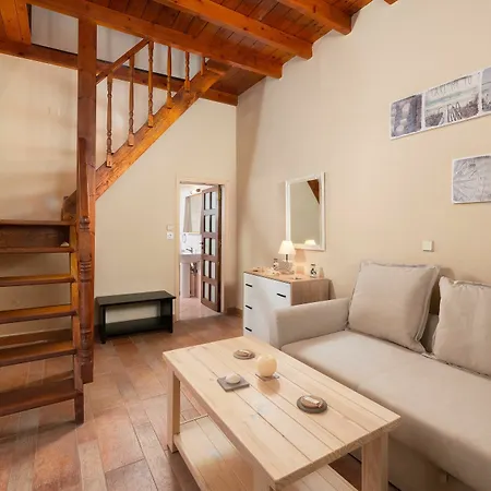 Loutra House Daire