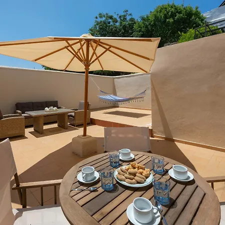 Loutra House *