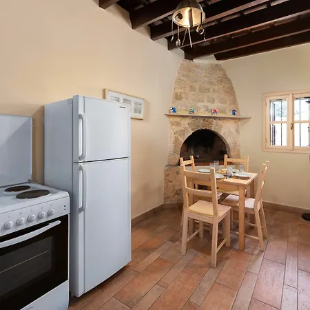 Loutra House Apartment *